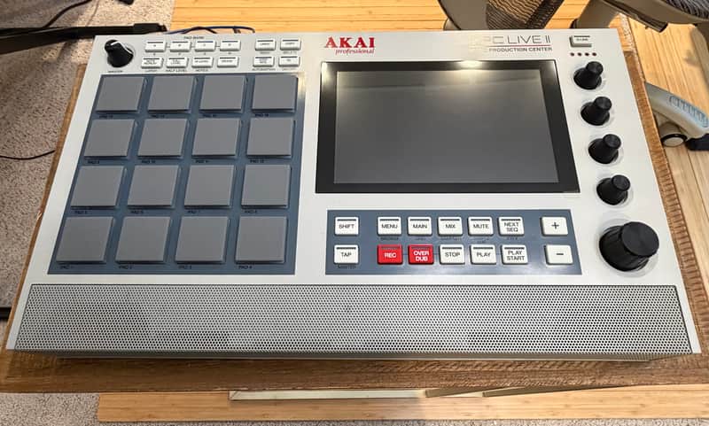 Akai MPC Live II Standalone Sampler / Sequencer Retro Edition 2020 - Present - Grey image 1