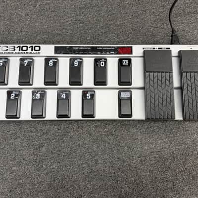 Behringer FCB1010 MIDI Foot Controller Pedal | Reverb