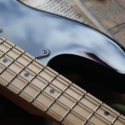 FENDER "Jazz Bass Standard Black" 4, 32 KG image 12