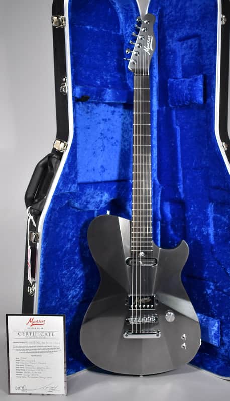 Manson Guitar Supermassive Black Fuzz Manson Supermassive Black