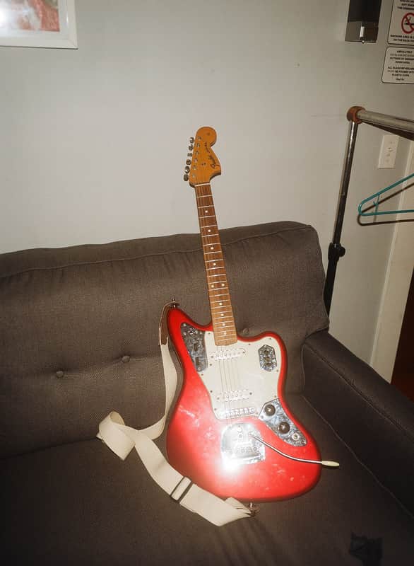 Fender Classic Player Jaguar Special with Rosewood Fretboard 2009 - 2017 - Candy Apple Red
