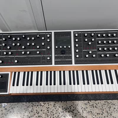 Moog One 16-Voice 61-Key Polyphonic Analog Synthesizer, Black/Ash