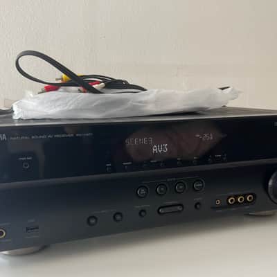 Yamaha RX-V471 black image 3