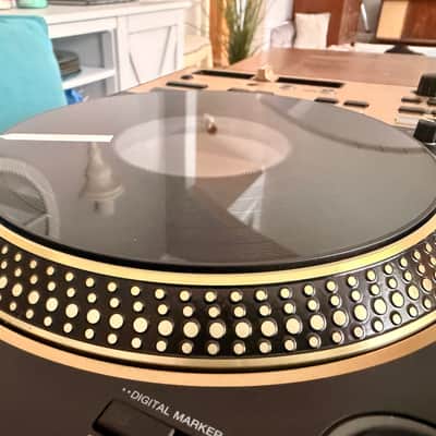 Pioneer DDJ-REV7 2-Channel DJ Controller Limited Edition Gold image 8