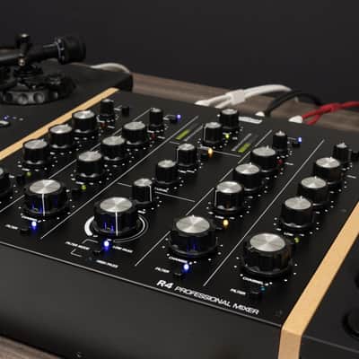 Headliner R4 4-Channel analog rotary DJ mixer with built-in Filter image 8