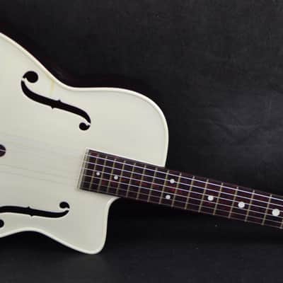 Maccaferri G-40 1953  Plastic Guitar  Very Rare See Demo image 12