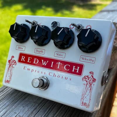 Red Witch Empress Chorus/Vibrato | Reverb