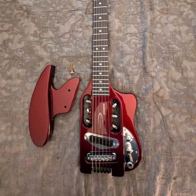 Traveler Speedster Standard 6-String Electric Travel Guitar, Red imagen 1