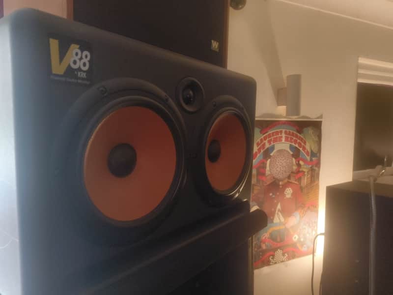 KRK V88 V Series 3-Way Dual 8" Active Studio Monitors (Pair) 2000 - 2005 - Black image 1