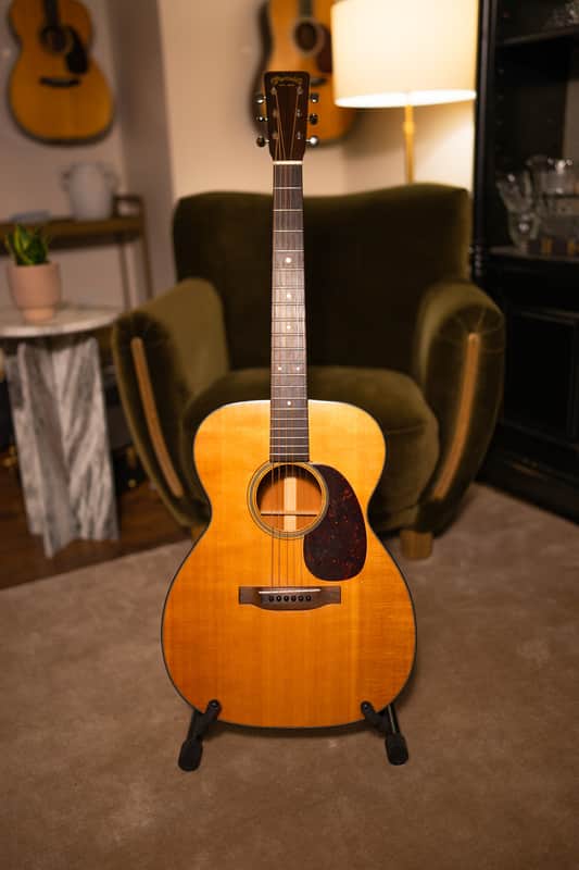 Martin 000-18