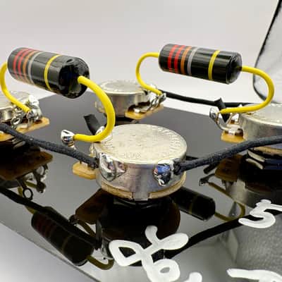 Gibson Les Paul 50s style wiring harness with new Bumblebee 0.022uF paper in oil capacitors and split long shaft pots image 2