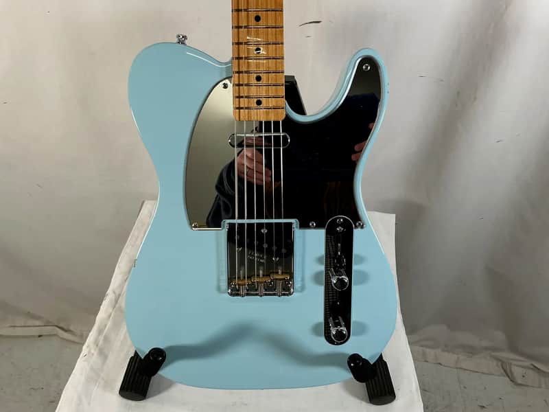 Fender Vintera '50s Telecaster with Maple Fretboard 2022 - Sonic Blue - w/ Gig Bag