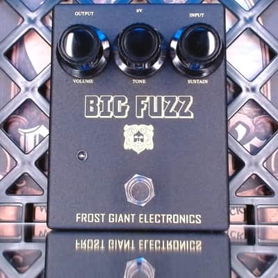 FROST GIANT ELECTRONICS -BLACK RUSSIAN- #176 Authorized Dealer image 1