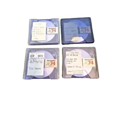 Sharp MD-R74 - Violet X 4 – MiniDisc - Good w/ Soft Case image 1
