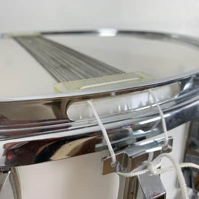 Ludwig Vistalite 5x14 8-Lug Snare Drum 1970s White Opaque Blue & Olive image 12