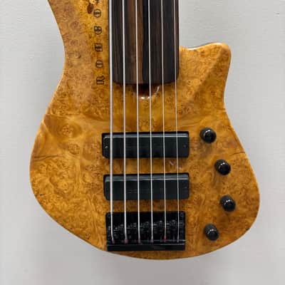Roscoe SKB3006 Fretless Bass 2000s - Amber Burl image 3