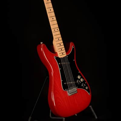 Fender Lead II with Maple Fretboard 1981 Wine w. OHSC image 3