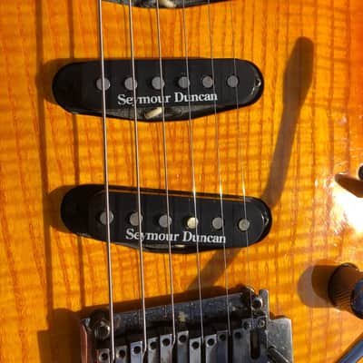 SALE Fender Showmaster Super Strat Stratocaster - set neck - 2004 Sunburst FMT Show Master image 6