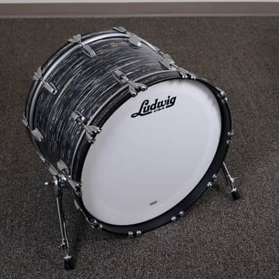 Ludwig Classic Maple Bass Drum - 22x16" - Vintage Black Oyster image 2
