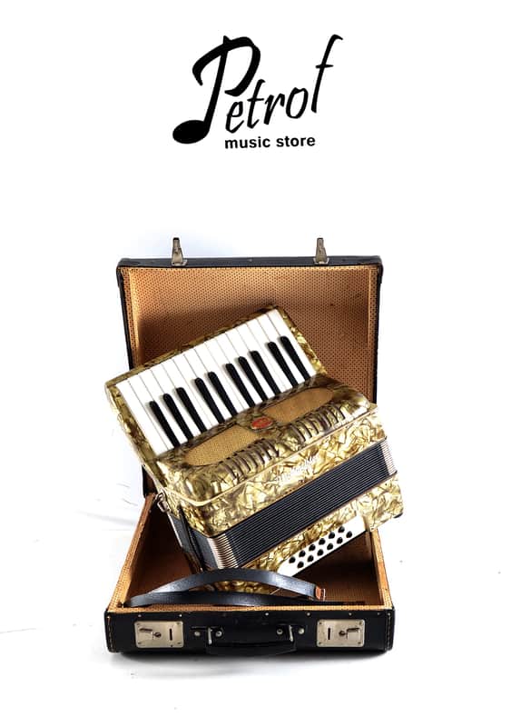 Immagine Vintage, Rare, German Made, Top Quality Accordion Weltmeister - 12 bass + Original Hard Case & Straps - from the Golden Era - 1