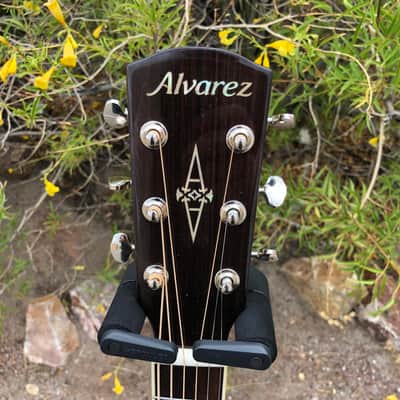 Alvarez Masterworks Series MF60OM Folk OM Acoustic Guitar with Case image 4