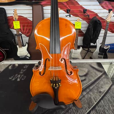 German Style 4/4 Violin.(Case)(Bow)(Store setup) image 1