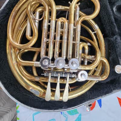 Holton H378 DOUBLE FRENCH HORN image 2