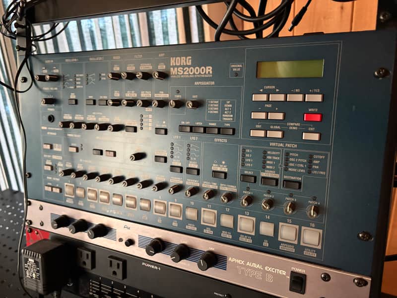 Korg MS2000R