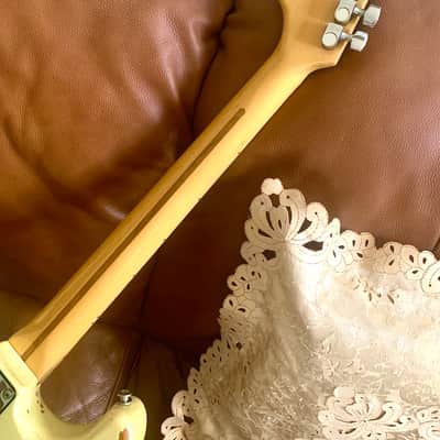Vintage 1979 Fender 25th Anniversary Stratocaster in Original and Rare Pearl White Finish - All Original With a 4 Bolt Maple Neck and the Original Fender Embossed Logo Case image 20