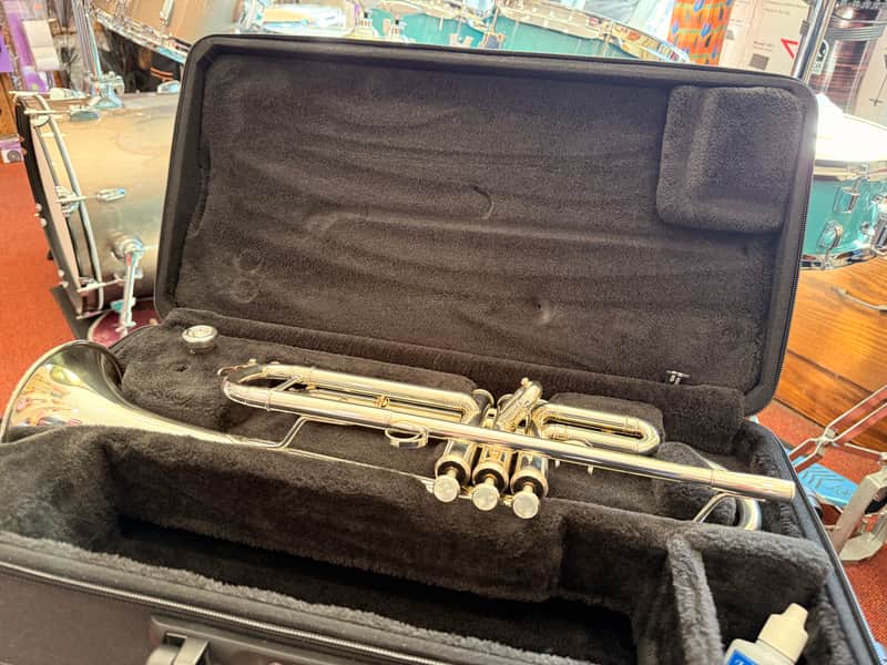 Yamaha YTR5335GII Silver Trumpet image 1