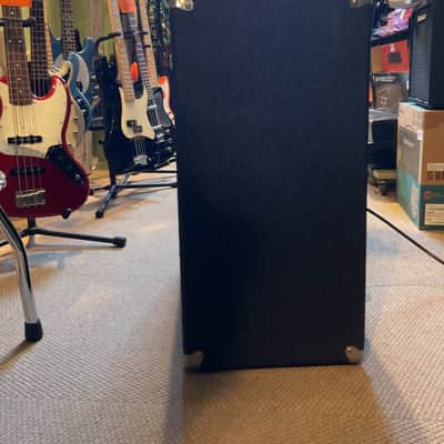 Peavey TNT130 Bass Amplifier image 5