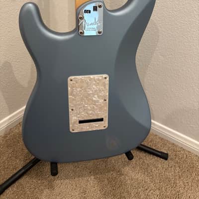 Fender American Elite Stratocaster HSS Shawbucker with Ebony Fretboard 2019 - Satin Ice Blue Metallic image 6