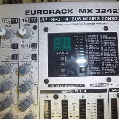 Behringer Eurorack MX3242X Mixer w. effects 32 Input 4 Bus image 2