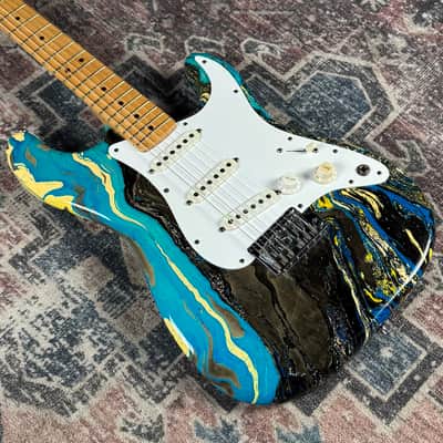1983 Fender Blue Bowling Ball Stratocaster Vintage 1/105 USA Electric Guitar! image 9