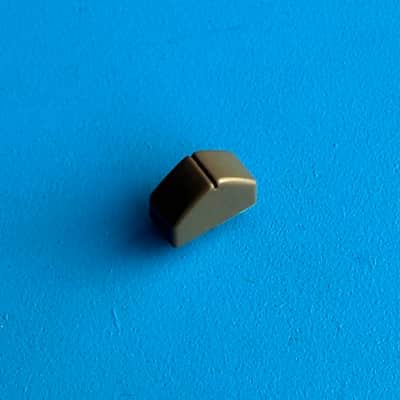 CASIO LK-100, LK-165 Keyboard Part: Volume Slider Triangle Cover Cap Gray [3PCS] image 2