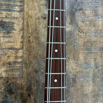 Fender American Special Precision Bass 3-tone Sunburst image 15
