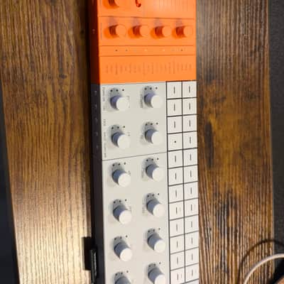 Yamaha Seqtrak Mobile Music Ideastation 2024 - Present - Grey / Orange image 2