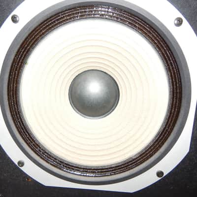 Pioneer HPM 60 vintage speakers great condition image 3