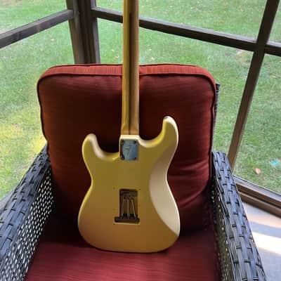 Fender 2015 Fender Yngwie Malmsteen Signature Stratocaster 2015-2016 - Vintage White image 5