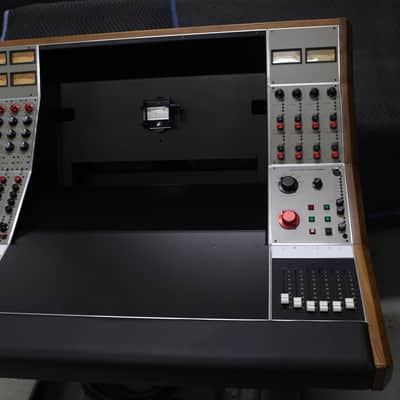 Wunder Wunderbar Console (Used) image 4