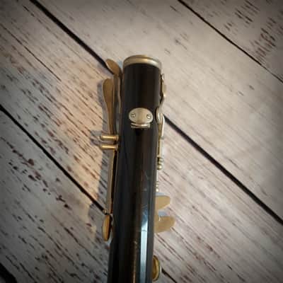 Bundy Student Clarinet with case image 8