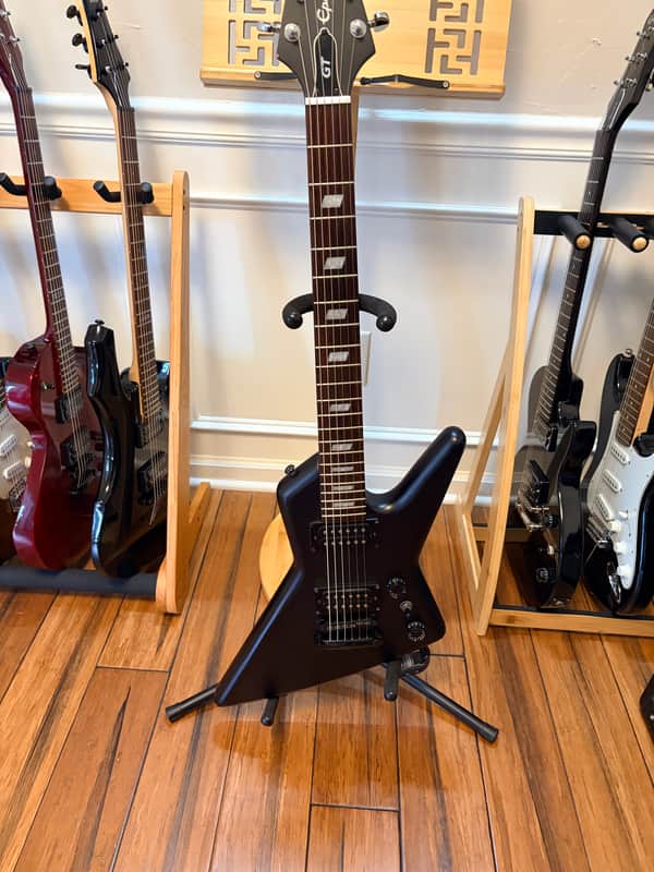 『美品』Epiphone Explorer GT　エピフォン　エクスプローラ Epiphone Explorer GT Worn Black | Reverb