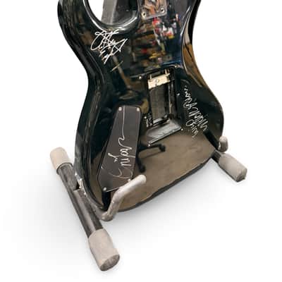 Vintage Kramer Body *Signed by Lynch Mob* image 7