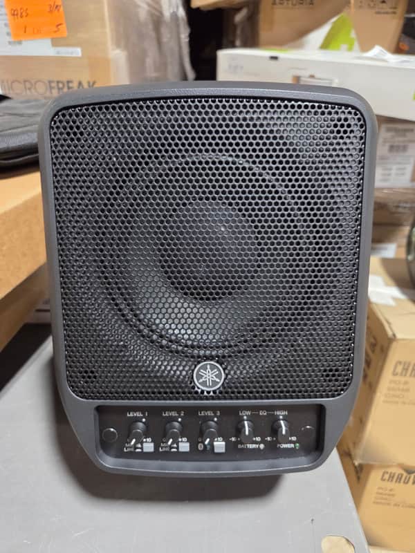 Yamaha STAGEPAS 100BTR Portable 6.5" Battery Powered PA w/ 3channel Mixer - Used image 1