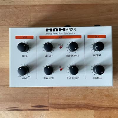 MAM MB 33 fully analog 303 clone Made in Germany monosynth image 1