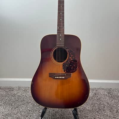 Gibson J-45 Deluxe 1969? Cherry Sunburst image 1