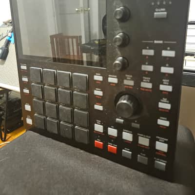 Akai MPC One (with case/cables/charger) image 7