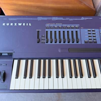 Immagine Kurzweil K2600X 88-Key Digital Sampling Workstation Synthesizer 2000s - Black - 2