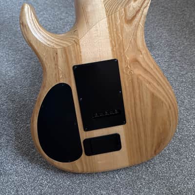 Kiesel Aries Neck-Thru 6 String With Seymour Duncan JB and 59 pickups, Hipshot Tremolo, Piezo, 5 way Push/Pull coil Split image 6
