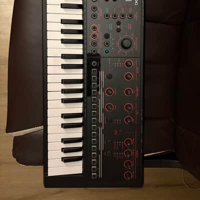 Roland JD-Xi 37-Key Analog/Digital Crossover Synthesizer 2015 - Present - Red